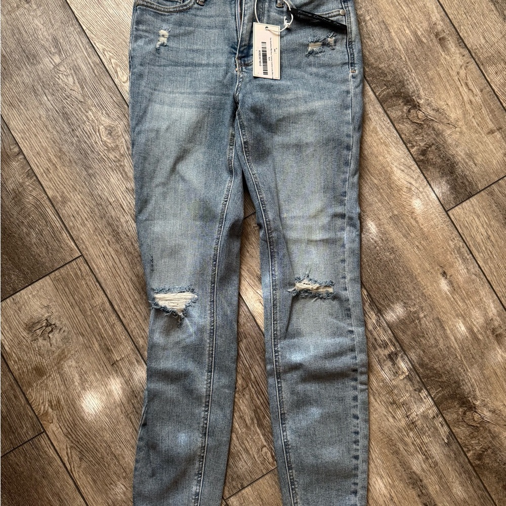 Judy Blue Light Blue Distressed Skinny Jeans